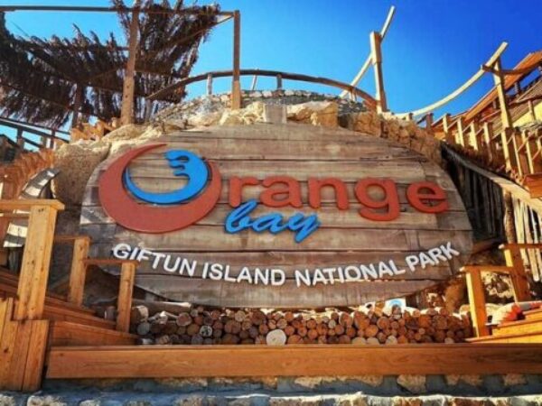 Luxury cruise to Orange bay with Lunch